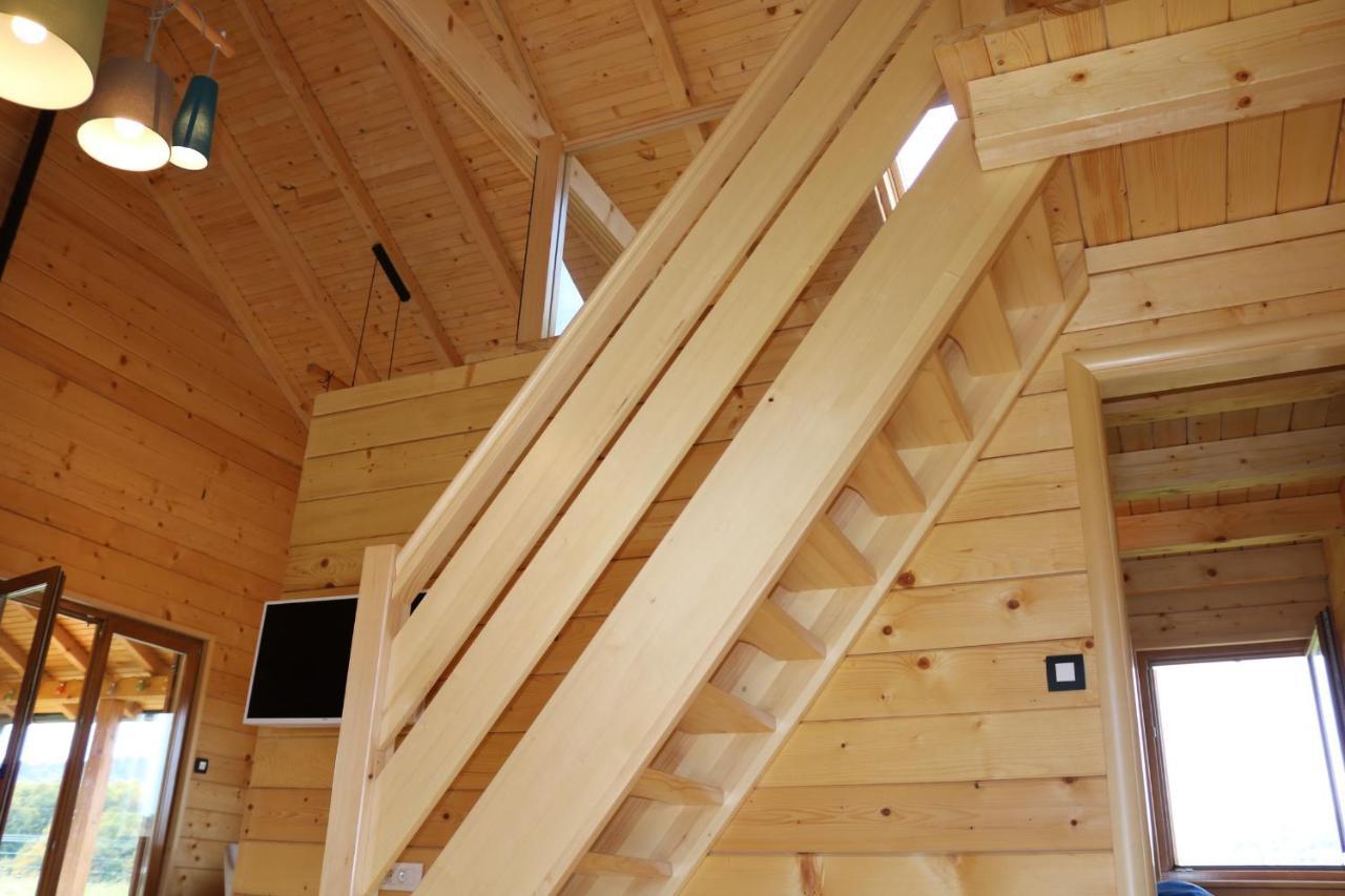 V'S Place - Wooden House With Heated Pool And Outdoor Sauna オトチャッツ エクステリア 写真