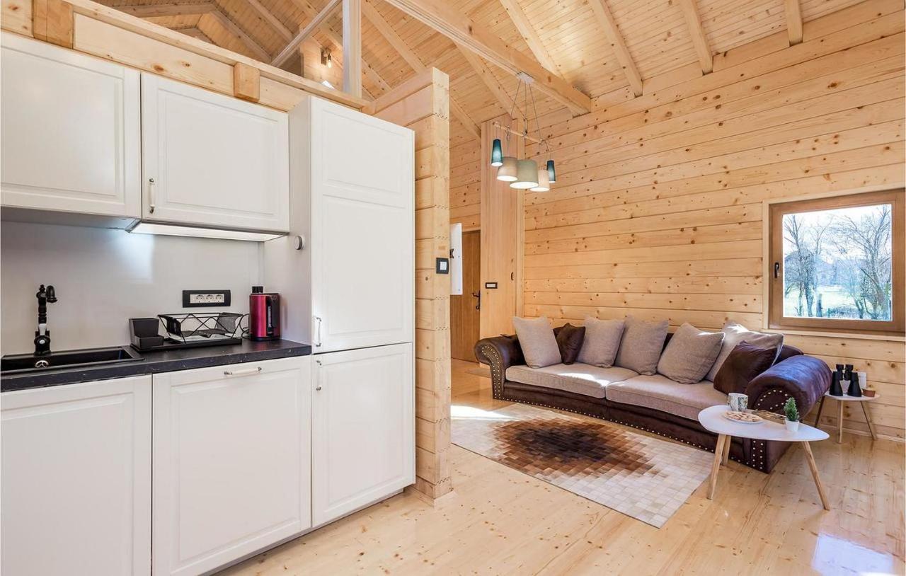 V'S Place - Wooden House With Heated Pool And Outdoor Sauna オトチャッツ エクステリア 写真